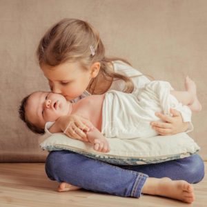 geschwisterbild bei babyshooting in forchheim