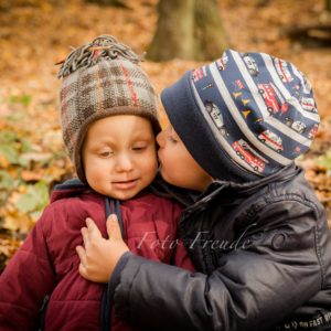 kinderfotografin macht kinderbilder bei familienshooting