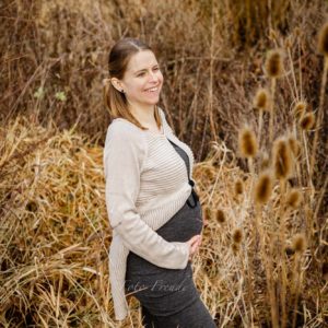 babybauch shooting in natur in bamberg